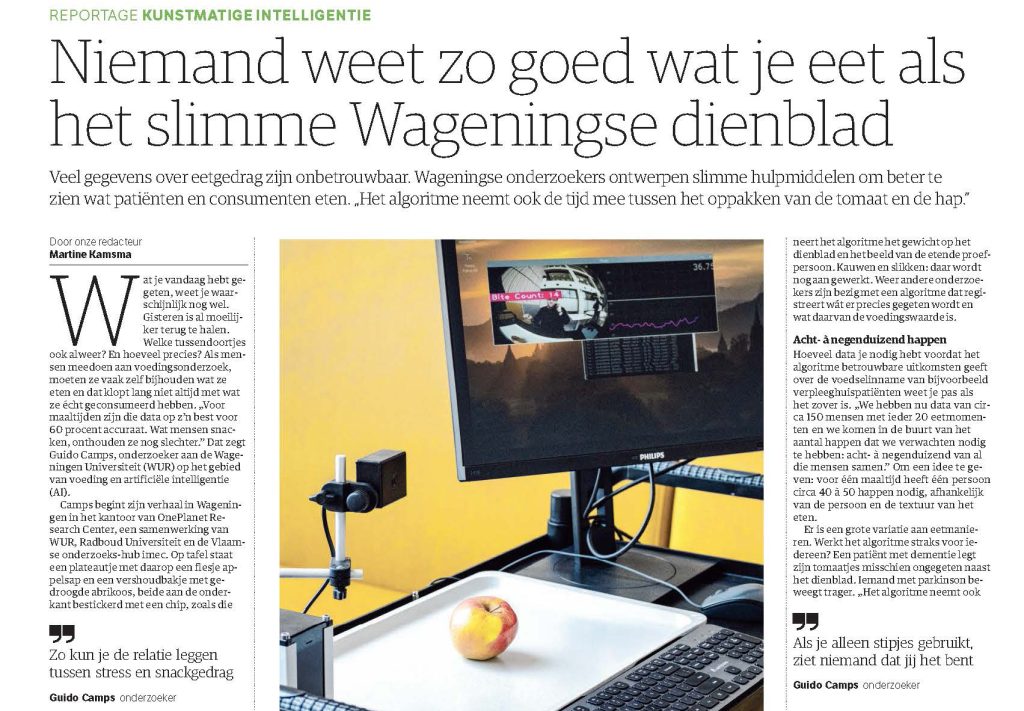 Foto van een deel van het artikel met slim dienblad in NRC
